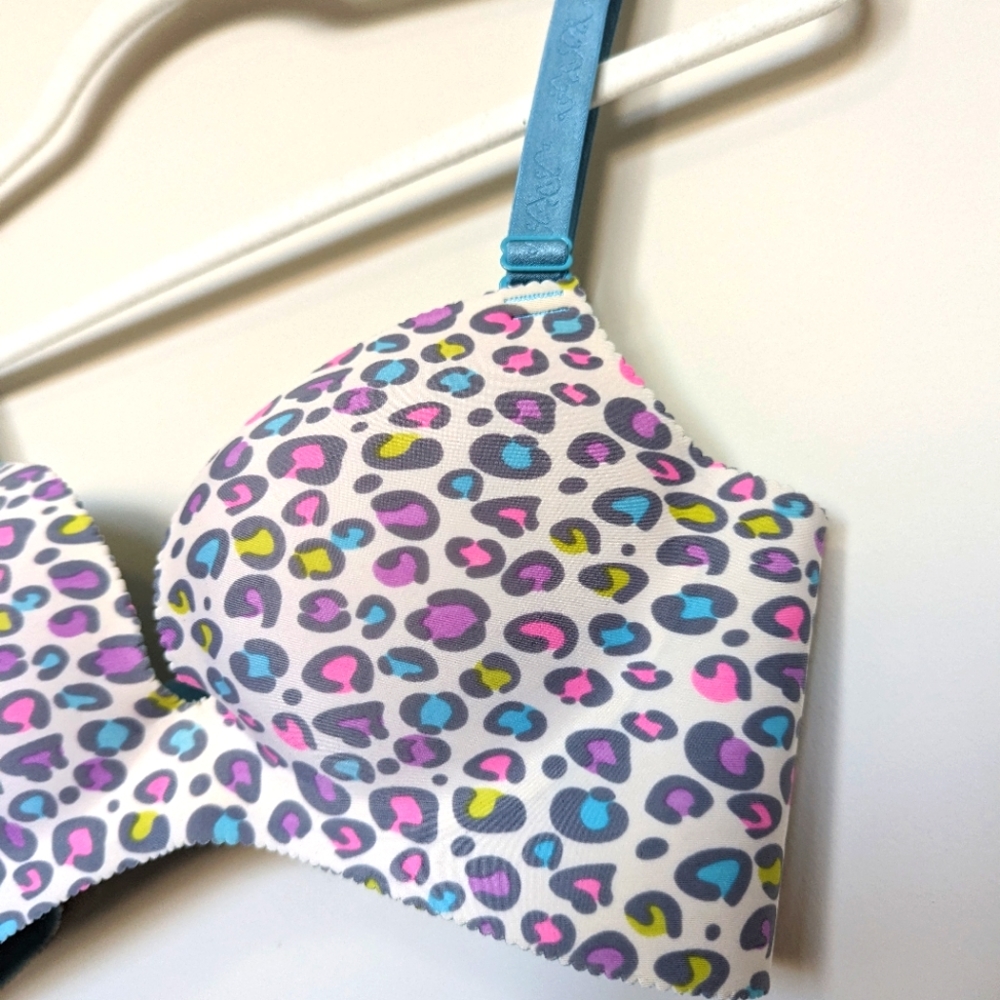 Cute bra - Picture 3 of 3